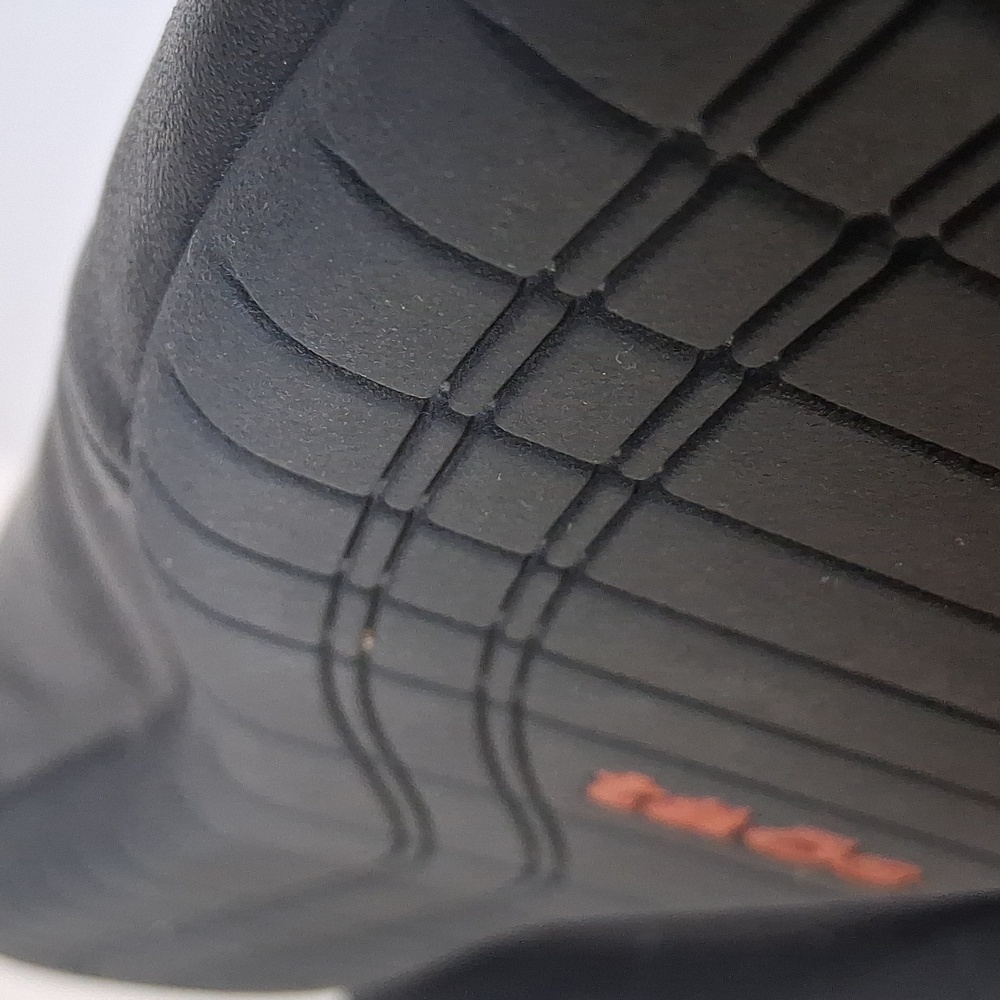 Taos Footwear Black Flats - Picture 9 of 9